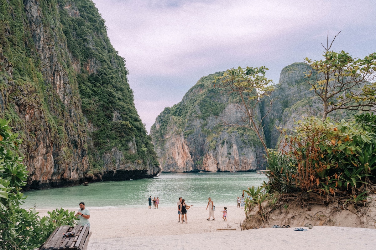 Limestone cliffs and turquoise lagoon, Krabi — Thailand in March